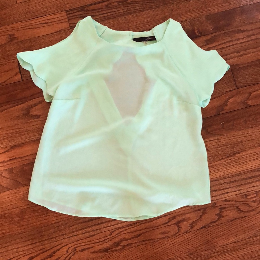Women’s blouse